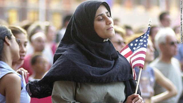 hoda-khera-muslim-woman-with-flag-story-top