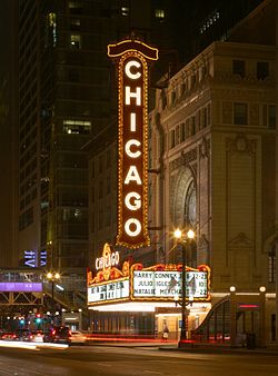 Chicago_Theatre_2